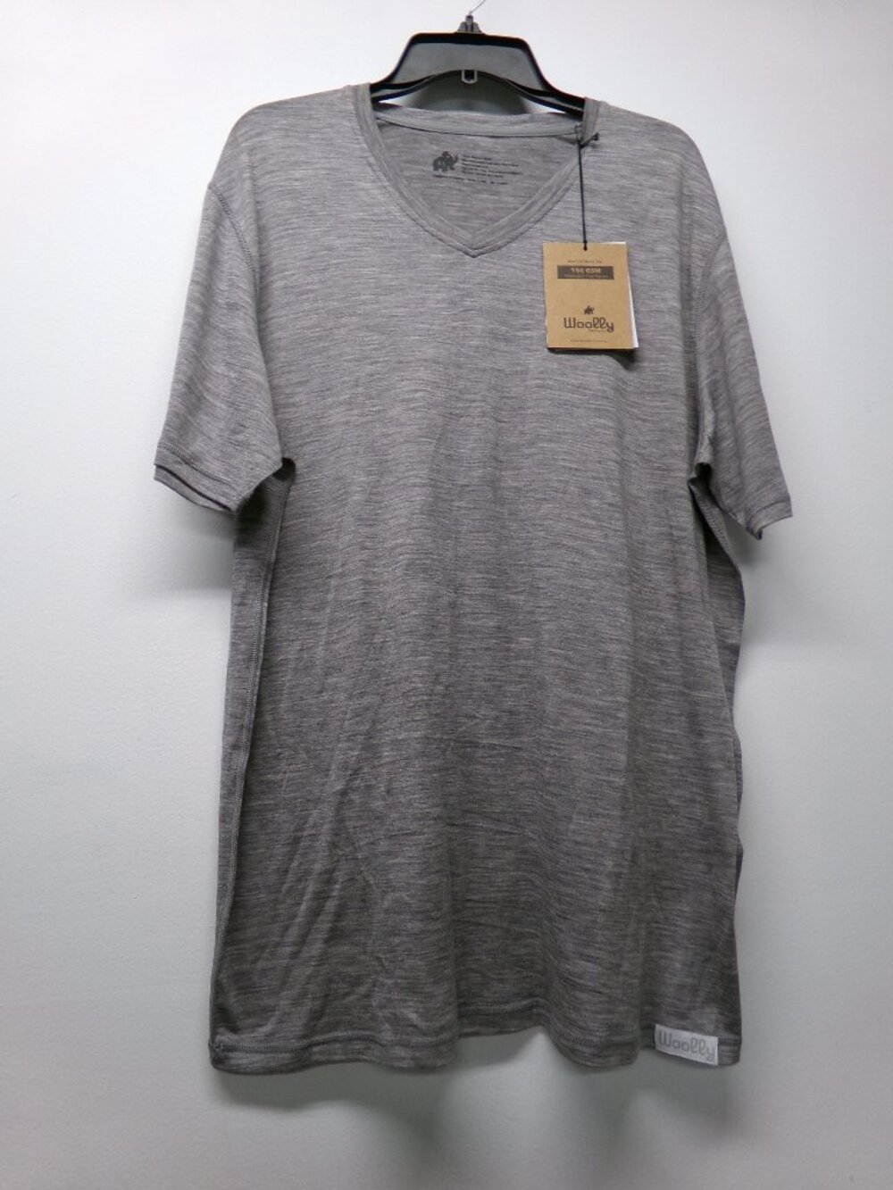 NWT Woolly 100% Merino Wool 150 GSM Ultralight V-Neck Tee Shirt Men's XL Gray